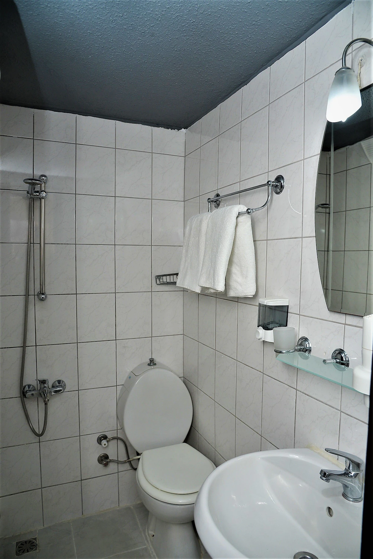 سرویس بهداشتی و حمام هتل ملودی آنتالیا